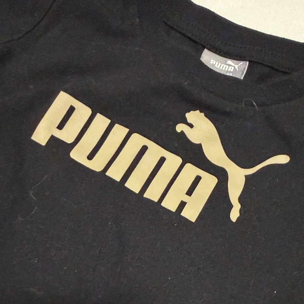 Puma Black Tee with Camo Cargo Shorts size 24months - Picture 7 of 8